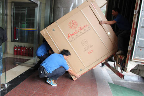 吴起钢琴贵重工艺品无忧运